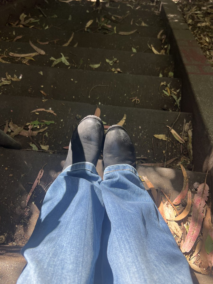ColourlessPall1's tweet photo. Y’all see the shoes , y’all see the money https://t.co/ACuygQS8ZN