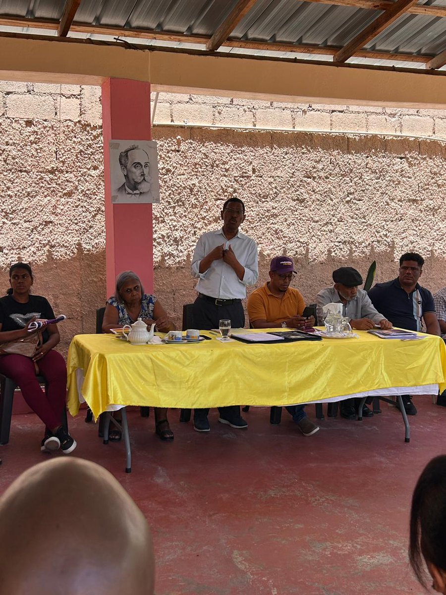 PineyroWagner's tweet photo. Reunión de Coordinación para la Juramentacion del equipo de Provincial de Barahona de @FJavierGarciaF presidente 28-32. @Robertdelacruzw @ProfCamachoC @YomairaMedinaS https://t.co/Lntb9wQ7zo