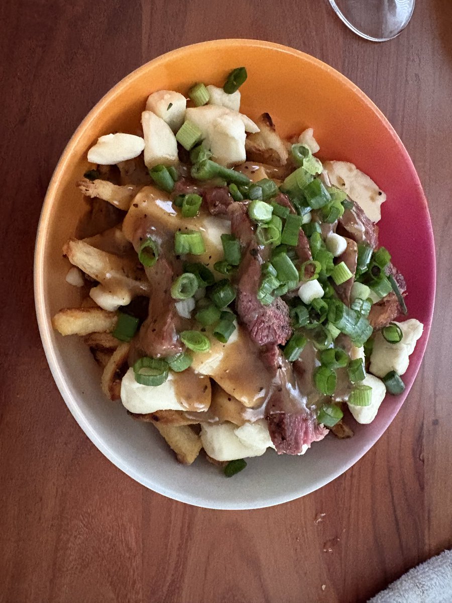 dpbg4's tweet photo. @PeterRHann1 I make it myself, unless you’re in Quebec the poutine in the rest of the country is meh at best! https://t.co/3VXfmUb32g