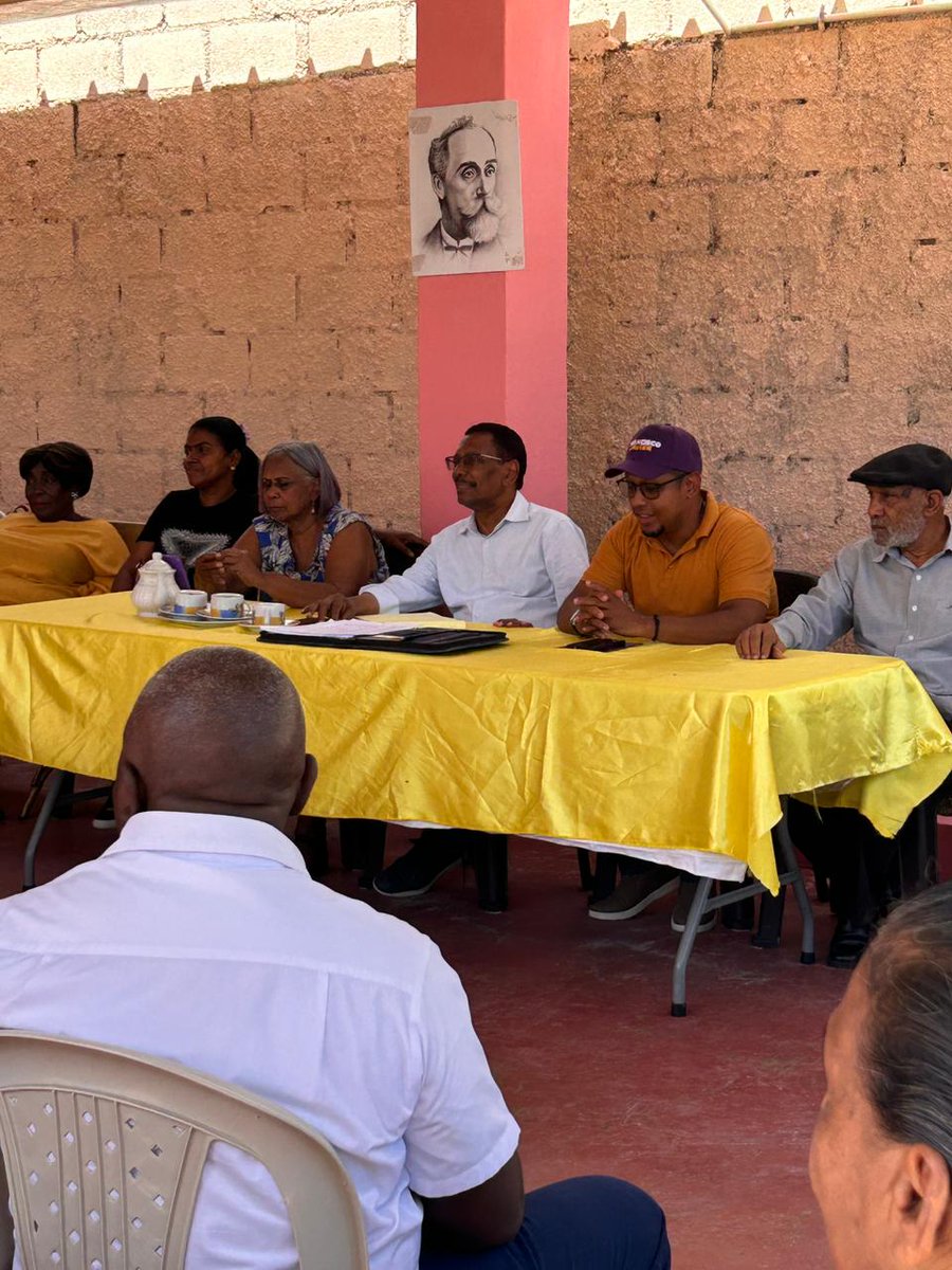 PineyroWagner's tweet photo. Reunión de Coordinación para la Juramentacion del equipo de Provincial de Barahona de @FJavierGarciaF presidente 28-32. @Robertdelacruzw @ProfCamachoC @YomairaMedinaS https://t.co/Lntb9wQ7zo