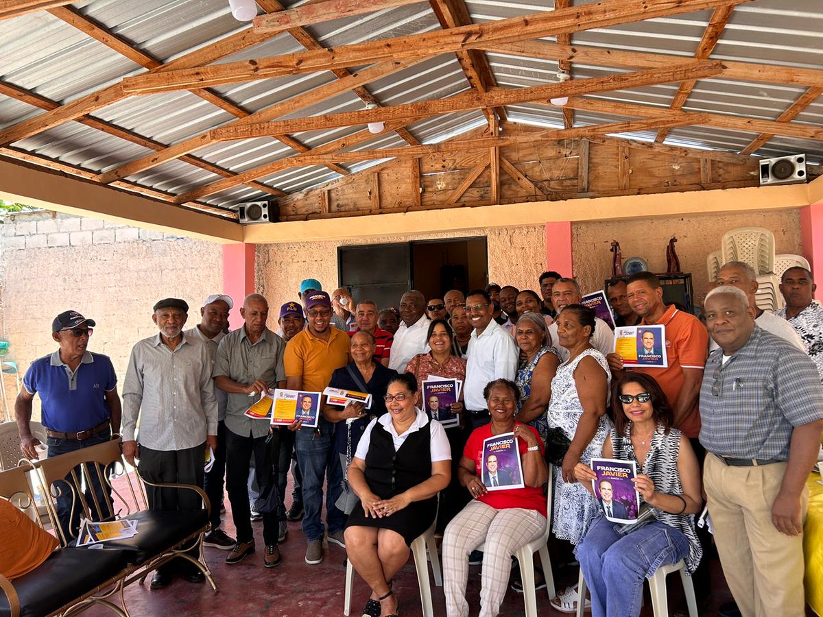 PineyroWagner's tweet photo. Reunión de Coordinación para la Juramentacion del equipo de Provincial de Barahona de @FJavierGarciaF presidente 28-32. @Robertdelacruzw @ProfCamachoC @YomairaMedinaS https://t.co/Lntb9wQ7zo