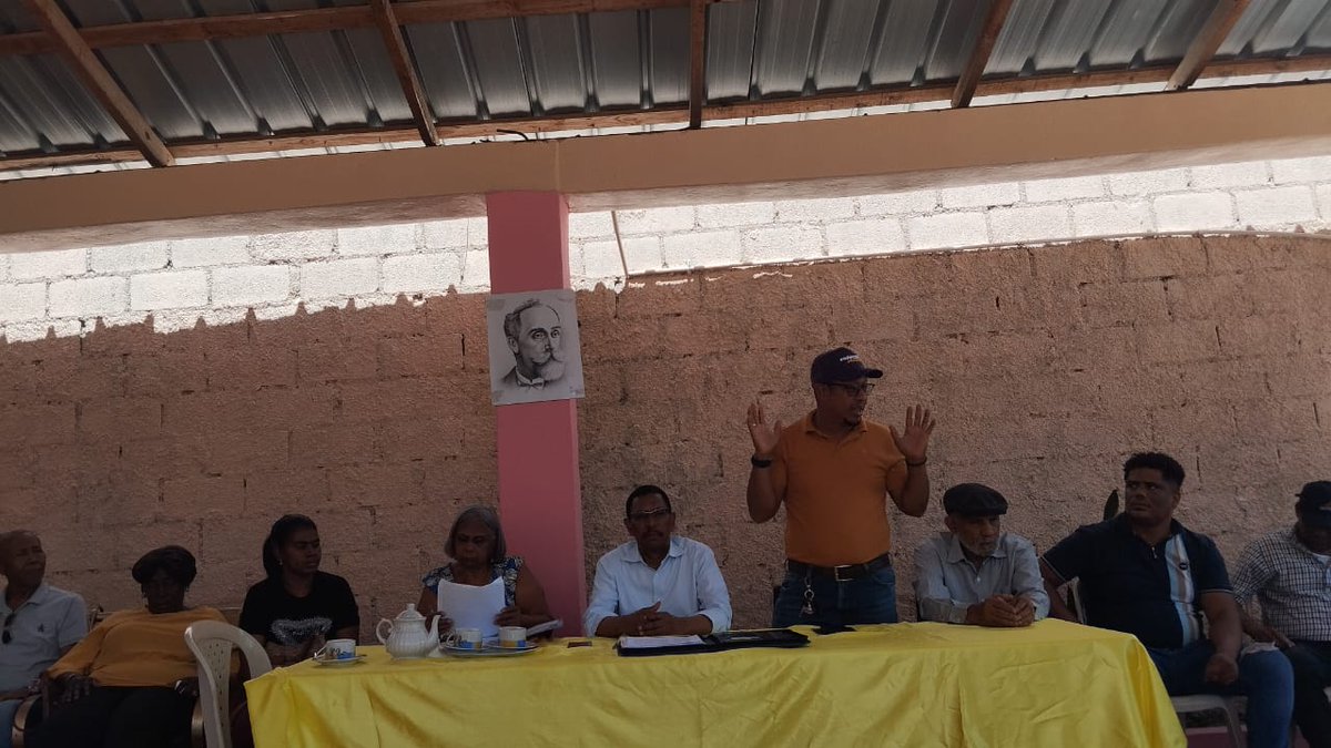PineyroWagner's tweet photo. Reunión de Coordinación para la Juramentacion del equipo de Provincial de Barahona de @FJavierGarciaF presidente 28-32. @Robertdelacruzw @ProfCamachoC @YomairaMedinaS https://t.co/Lntb9wQ7zo