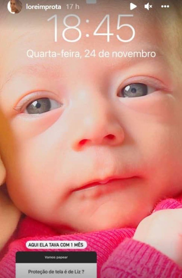 _vanessameira's tweet photo. @TatiSuperbloom @outkylies Liz nasceu idêntica a ele, foto dela RN. https://t.co/KJcUEoHfUS