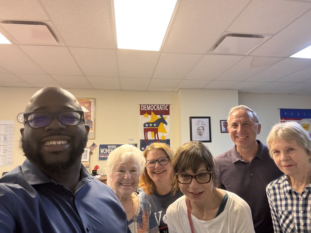 Roberto4Ohio's tweet photo. Call time with Emilia Sykes Campaign tonight informing voters in Kent and Streetsboro that they are now part of OH13 with the Congresswoman and State Senate D27 in which I am running👍. @Portagedems @Geaugadems https://t.co/COduObShc3