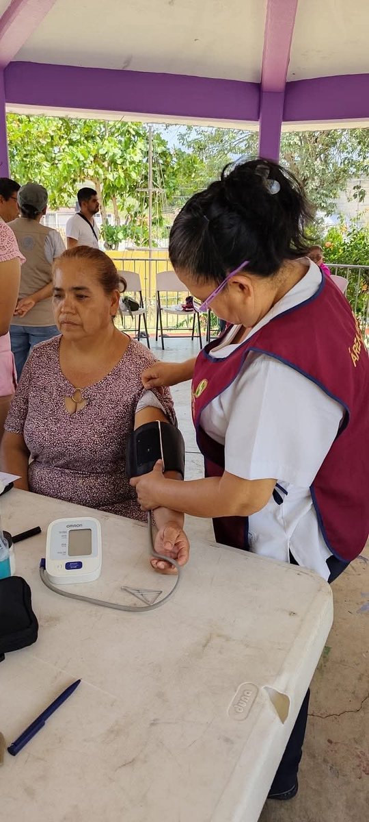 DIFAcapulco's tweet photo. Hoy acudimos al arranque de la Semana Nacional de Salud Pública que encabezó la presidenta municipal, Abelina López Rodríguez, en la localidad de Xaltianguis, para trabajar en la prevención y atención de enfermedades. https://t.co/ssK4fGWX2y