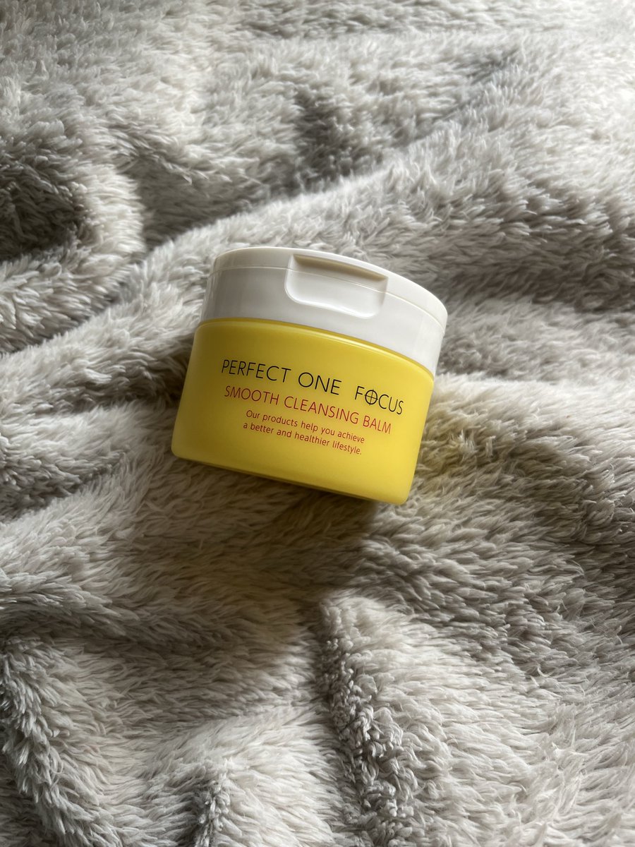 skinlogcare's tweet photo. 【パーフェクトワンフォーカス　スムースクレンジングバーム】
ウォータープルーフマスカラもするんと落としてくれるクレンジングバーム。鼻をくるくるしていると角栓がポロポロ取れてとっても気持ち良い。
#使い切りスキンケア https://t.co/fZYv2s0aGM
