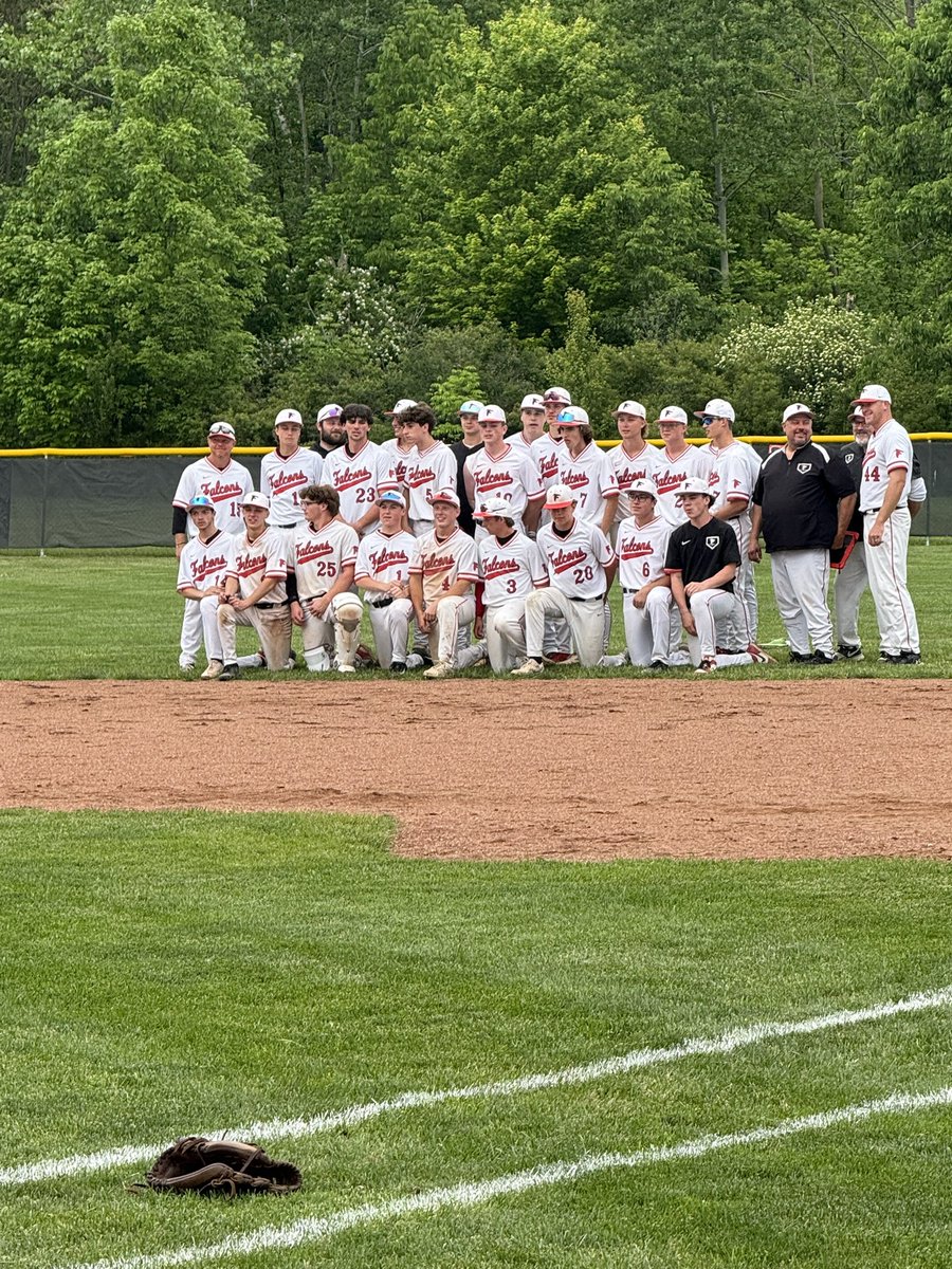 derek_dimit's tweet photo. Final

@Field_Baseball 6
Cloverleaf 2

@SmallTowneMedia https://t.co/RuPW3AHsNs