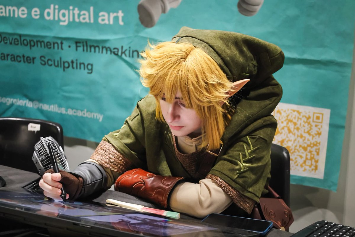 Cihainn's tweet photo. Picture they made at the con https://t.co/PEBORsutjz