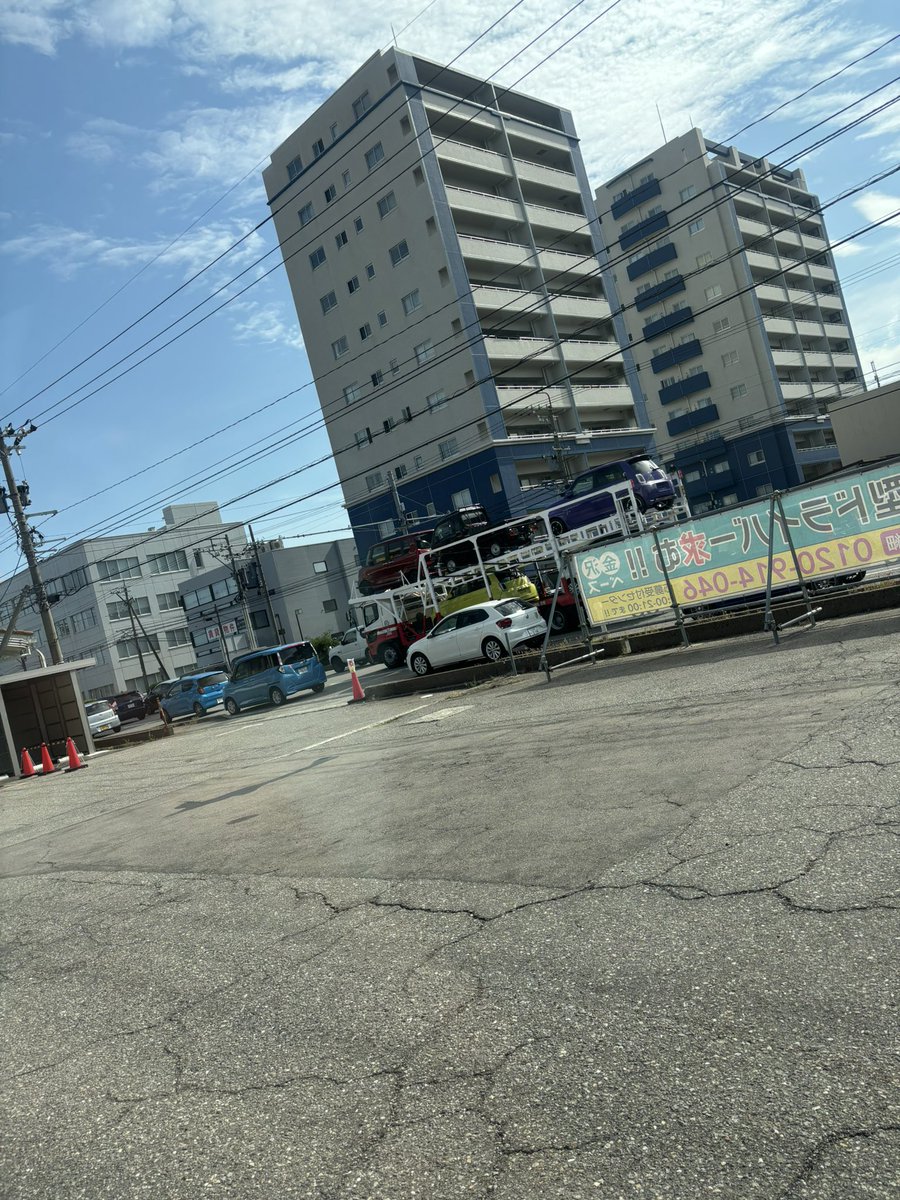 ささ tweet media