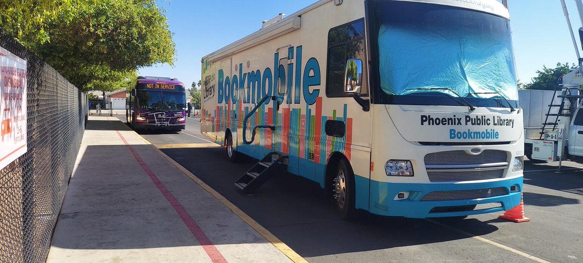 PHXNeighborhood's tweet photo. This month, we joined a local elementary school's Career and Vehicle Day! We visited nine classrooms, answering questions &amp; passing out goodie bags along the way. Interested in resources for your event? Connect with your Neighborhood Specialist: https://t.co/d0GXjjLpxP https://t.co/0uSIFV0dzT