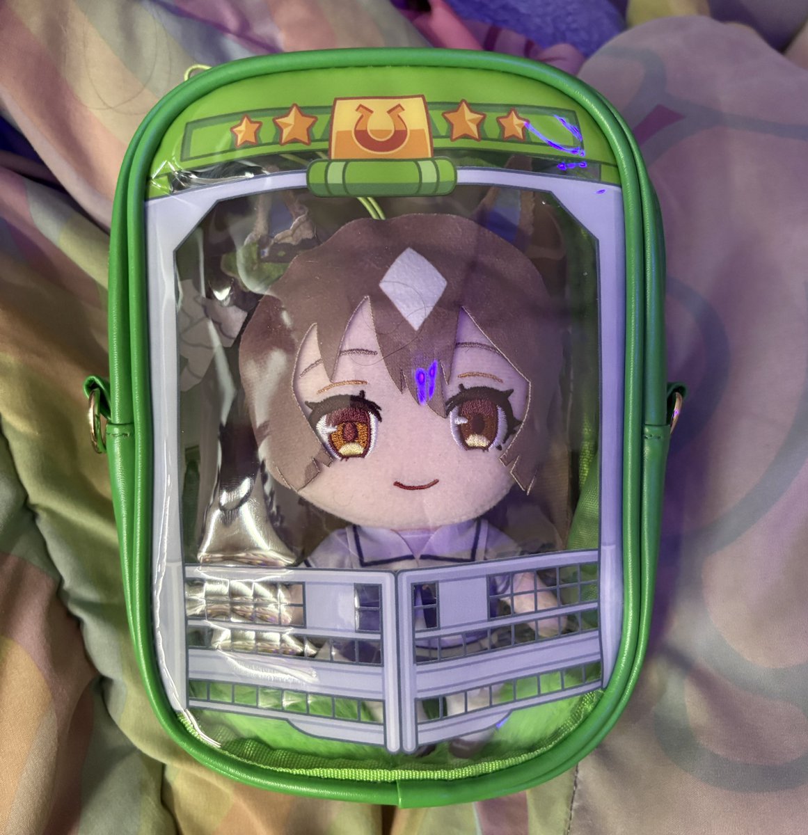 StrawbsPonies's tweet photo. This bag makes them look like they yearn for freedom… I ended up locking up the creek for her crimes #umamusume https://t.co/LLnD5dplzs