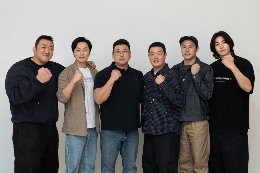 uahan2's tweet photo. ‘범죄도시5’ 5월 24일 크랭크인

감독: 허명행 (범죄도시4)
출연: 마동석, 김재영, 서현우, 이학주, 백현진, 김민호

2027년 개봉 예정 https://t.co/TqdrqLyifv