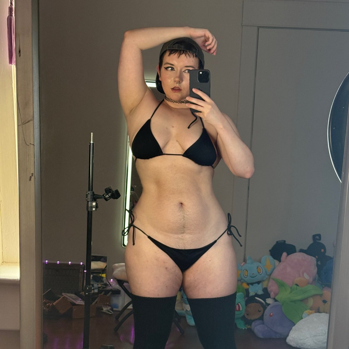 Rawrsatthetree2's tweet photo. Mirror bikini selfies 🖤 https://t.co/qiq5xyCgv1