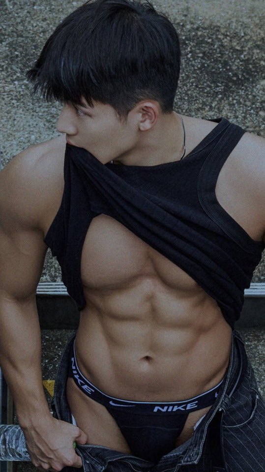 GymShortsStuds's tweet photo. https://t.co/8ShdyTDYR6