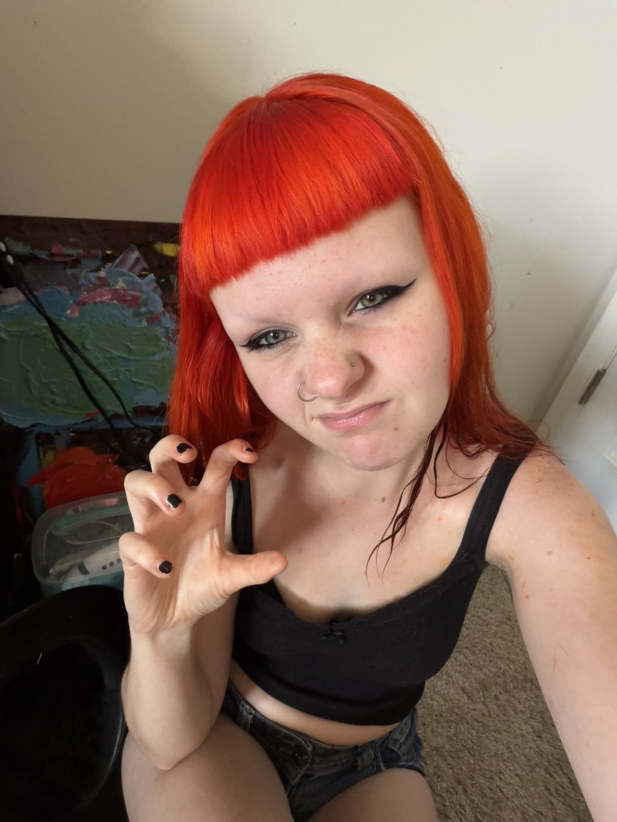 countdadula_'s tweet photo. hair since january 🤯 im highkey sick of bright hair now so i may go back to dark purple soon https://t.co/aptSheGRX5