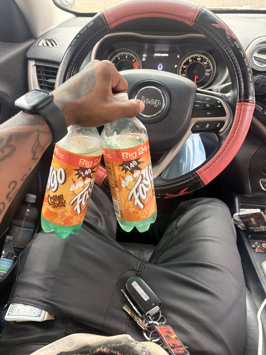 IAmTre4Kiddo's tweet photo. IG : RxLilgoonie ‼️ 🩸 https://t.co/AGQ76VUv2w