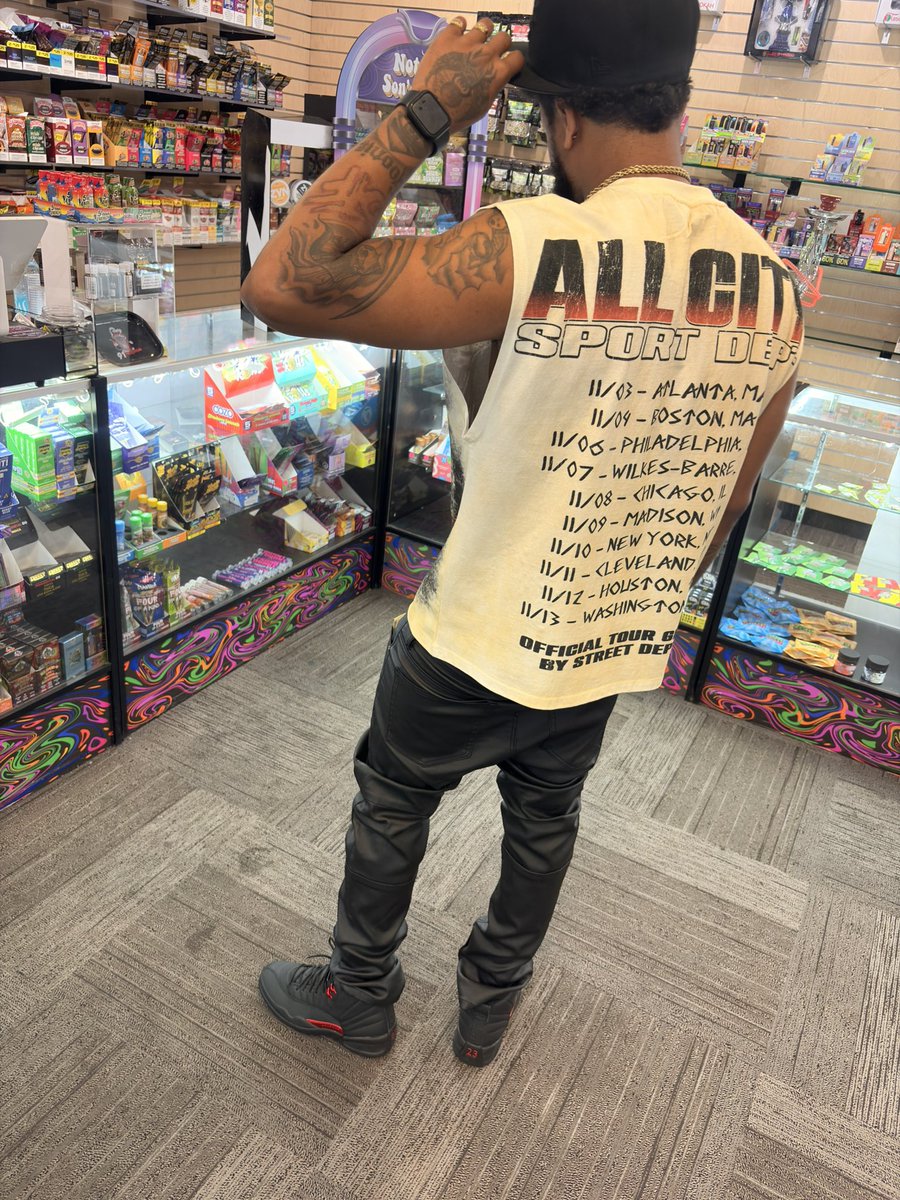 IAmTre4Kiddo's tweet photo. IG : RxLilgoonie ‼️ 🩸 https://t.co/AGQ76VUv2w