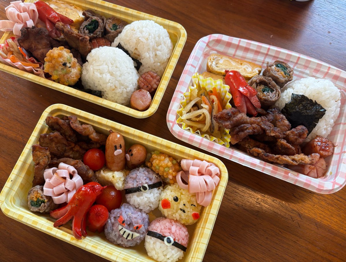PONCOOOOK's tweet photo. 今年はポケモン弁当！！
朝から頑張った〜〜！！
夫も遠足行くので3人分🌸 https://t.co/Pholz0U9FH