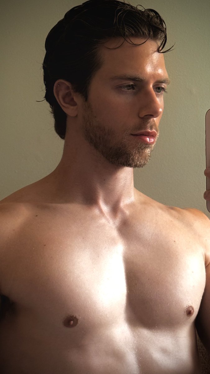 alurdunofficial's tweet photo. The face &amp; the very leaky cock https://t.co/iGR2tAoXi7