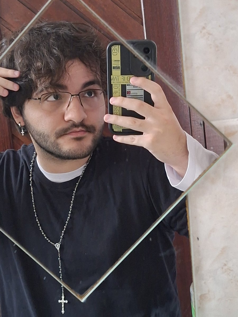 lucas tweet media
