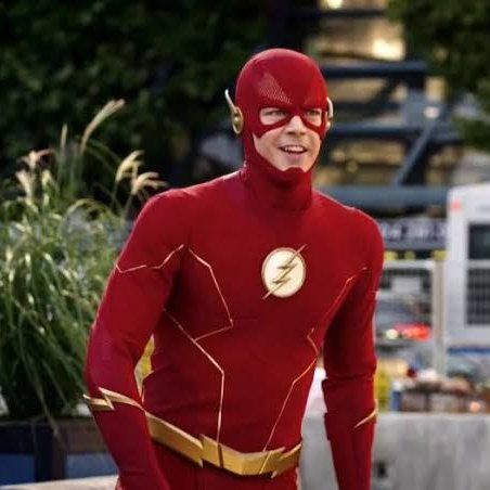 FlashLegacyBR's tweet photo. Nate Jacobs from HBO’s “Euphoria” is reportedly dead at 23 years old.

Barry Allen is alive and survived the CRISIS. https://t.co/5uAIVPZVLV