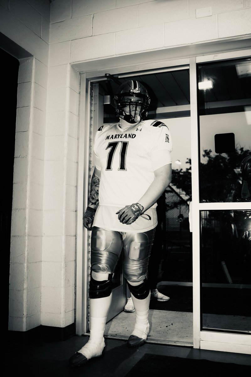 CoachHeinbaugh's tweet photo. 2/5 starting offensive linemen for Team MD in the Big 33 game came from ole Lusby, MD! Beyond proud of these two men and I’m so excited to see them dominate in the college ranks!

#GATA #BigTimeProgram 

@coachcrounse @paxathletics @SMAC_Football @mdHSscores @1550Jah @teagancox_ https://t.co/ybfm1fGMlk