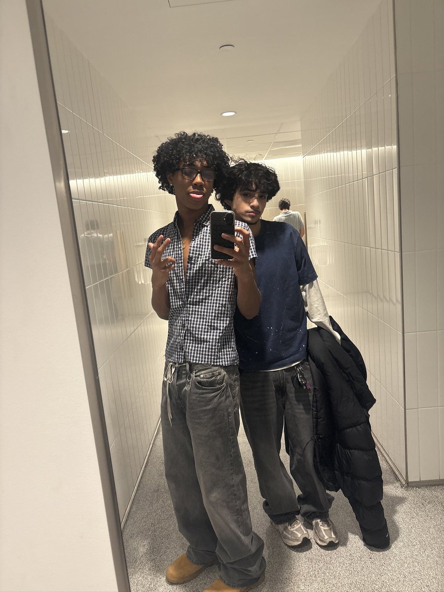 tndflix's tweet photo. were new to X what should we post?
#wataa #gay #bfs https://t.co/1CnvcspBn8