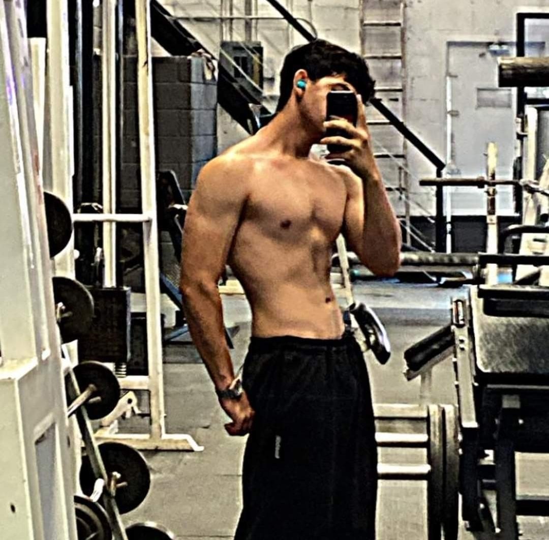 Andrsmgng's tweet photo. Manden dm😝 https://t.co/414dL1sEMG