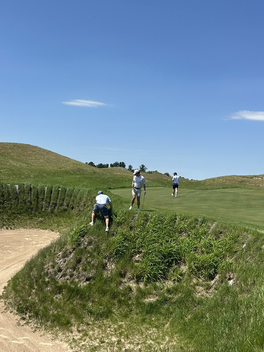 caddietales's tweet photo. My new friend Landon was such a good sport today. He missed getting over this massive bunker on our 11th hole by a foot, but instead of whining like a baby he crawled like one to get to his ball 😂.

Can you believe he salvaged par from here!? 😳👌👋👊🔥

Fun moment with a fun group today!