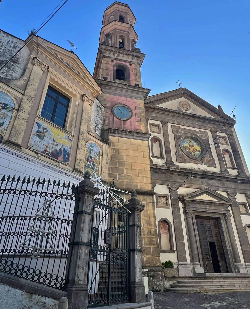LifePartII's tweet photo. While house sitting in Salerno, I visited the Church of San Giovanni Battista in Vietri sul Mare. 
 Worth the walk up through town to see it up close.

Read more 👉 https://t.co/4YrXjgqImu

#VietriSulMare #Italy #Amalfi https://t.co/4Vh8zFqsoo