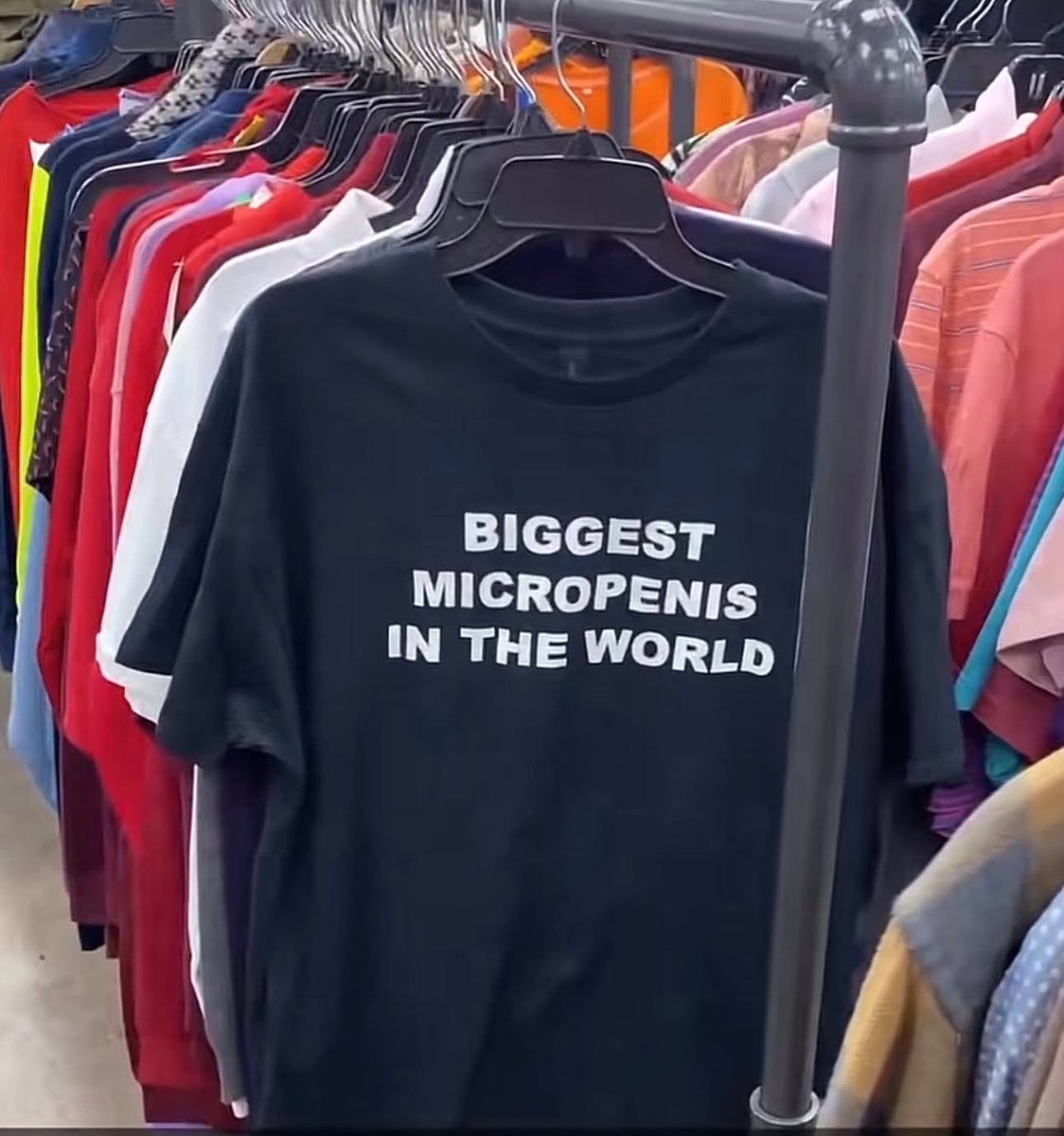 _Eric_Wright's tweet photo. Out grabbing some new work shirts https://t.co/0vbLF6Skrm