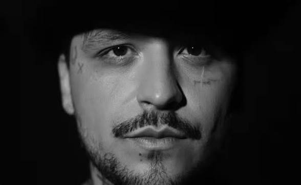 Christian Nodal tweet media