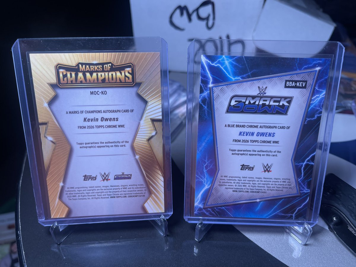 TheNotoriousGPB's tweet photo. 2…..

Kevin Owens chrome auto lot
/50 and /150
$65/shipped

@RefBrandonTolle @KyleKnyx @CardboardPC tag the wrestling peeps https://t.co/wLkTvsLdEq