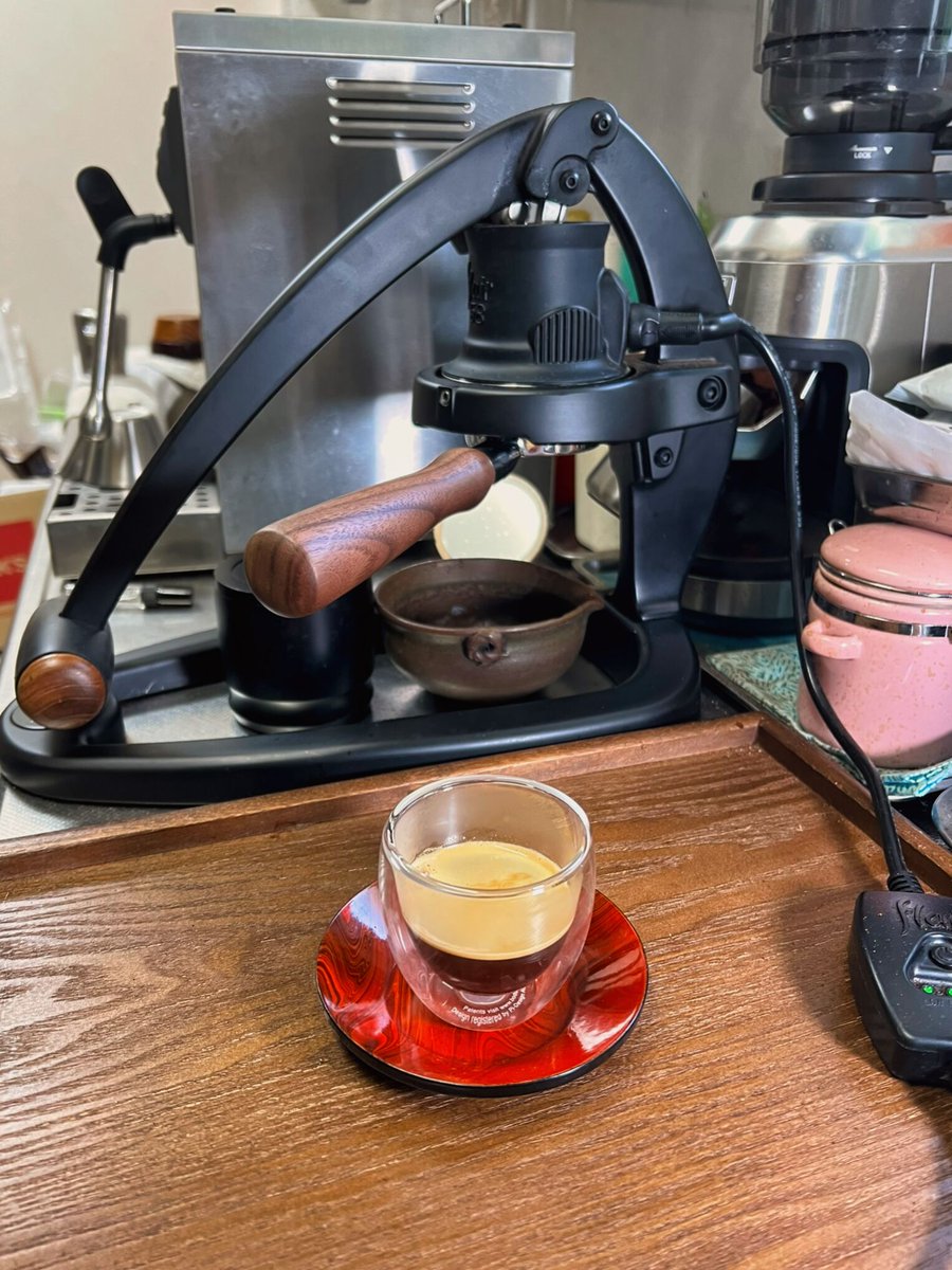 sendai_jyouhou's tweet photo. エスプレッソ

@nobcoffee__さん エチオピア ニグセ ｇデマ モルケ スロードライ ナチュラル

大好きな豆 ^^)v

Flair 58+ In 17g Out 36g 純正バスケット ボトムレス blind shaker WDT Varia VS3 Hypernova Ultra 4.0 オートタンパー 18kg x 3 https://t.co/QB0C6QqGfo
