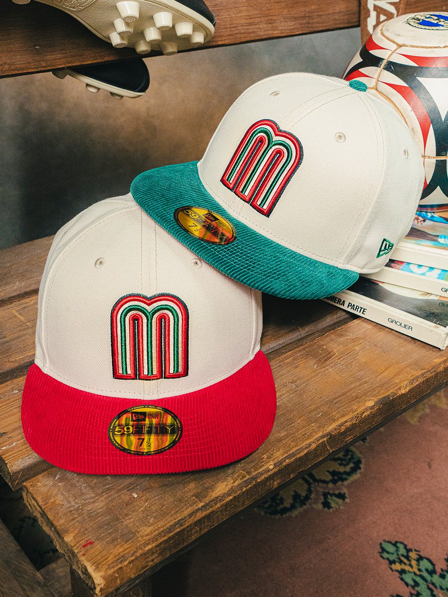 NewEraMx's tweet photo. Mexico Soccer Championship x New Era 🇲🇽🧢

Texturas que elevan tu outfit, bordados que hablan solos y una “M” que no necesita presentación.

¿Cuál se queda contigo este verano?

Disponible en: https://t.co/j0xGcuSr9B, New Era App y en New Era Stores.

#NewEraMéxico https://t.co/ZDnLWSZKhA