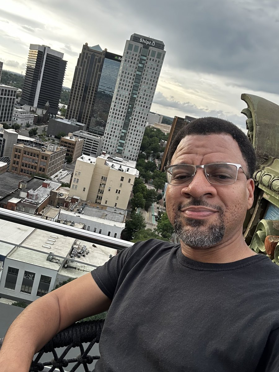 BlackEngineer79's tweet photo. 🙏🏽 It’s been a long ass good day . . . https://t.co/s13uhic97c