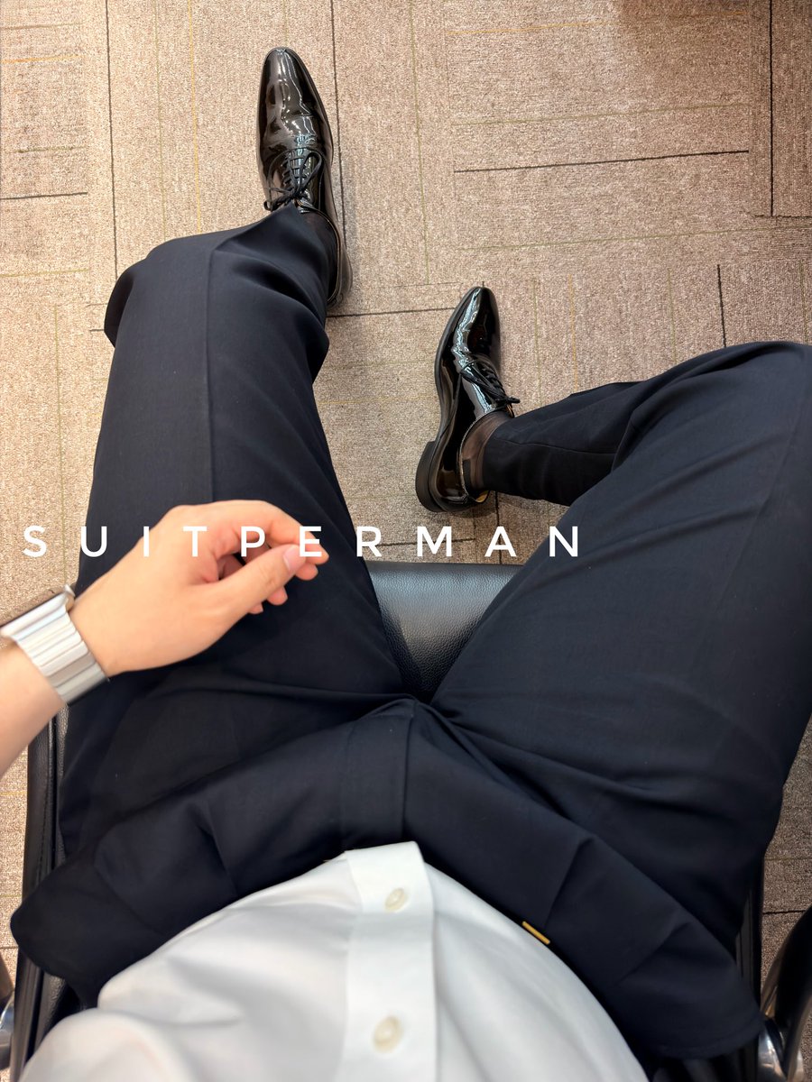 SuitperMan tweet media