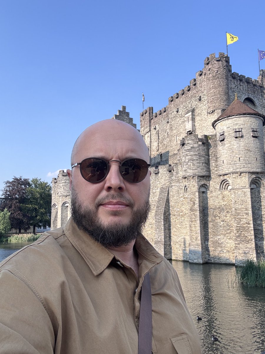 ruslanaysin's tweet photo. В застывшей истории есть дыхание особое. https://t.co/d4pmxH10Yo
