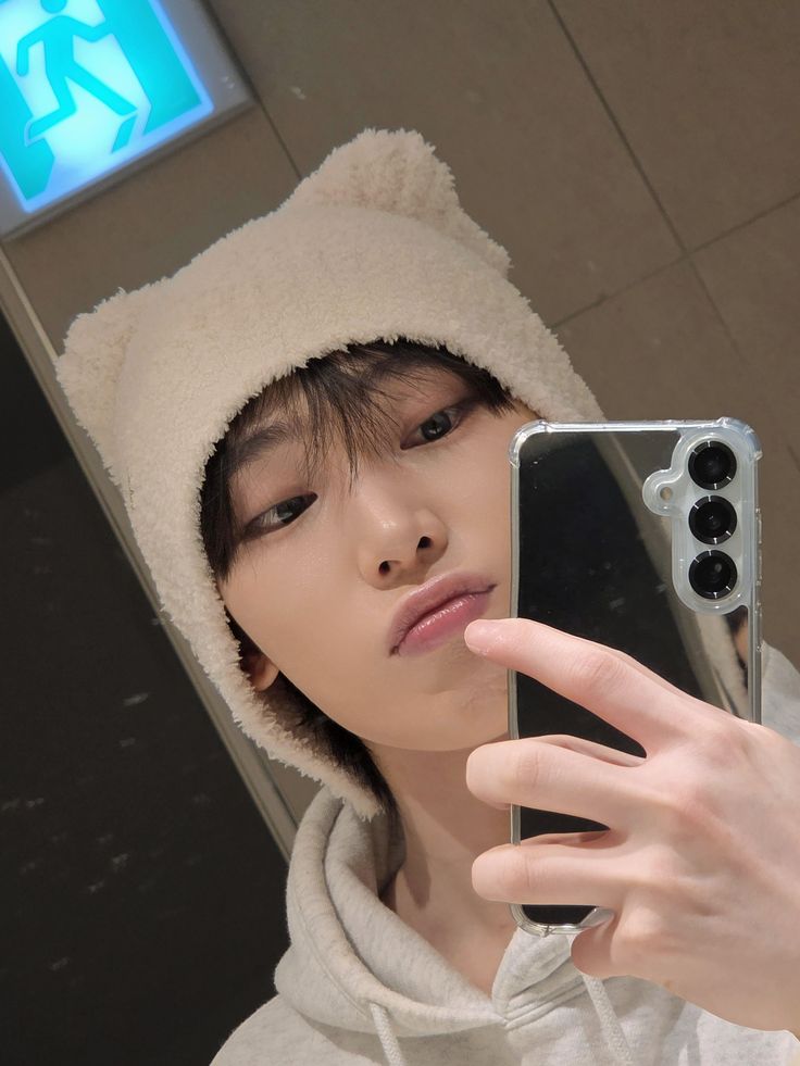 𝚔𝚒𝚖 선우. tweet media
