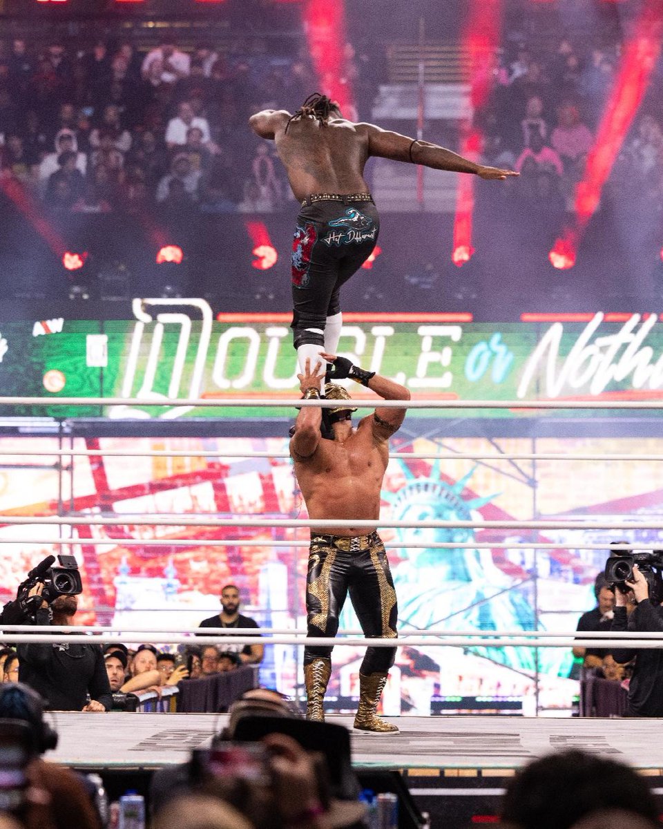 AEW on TV tweet media