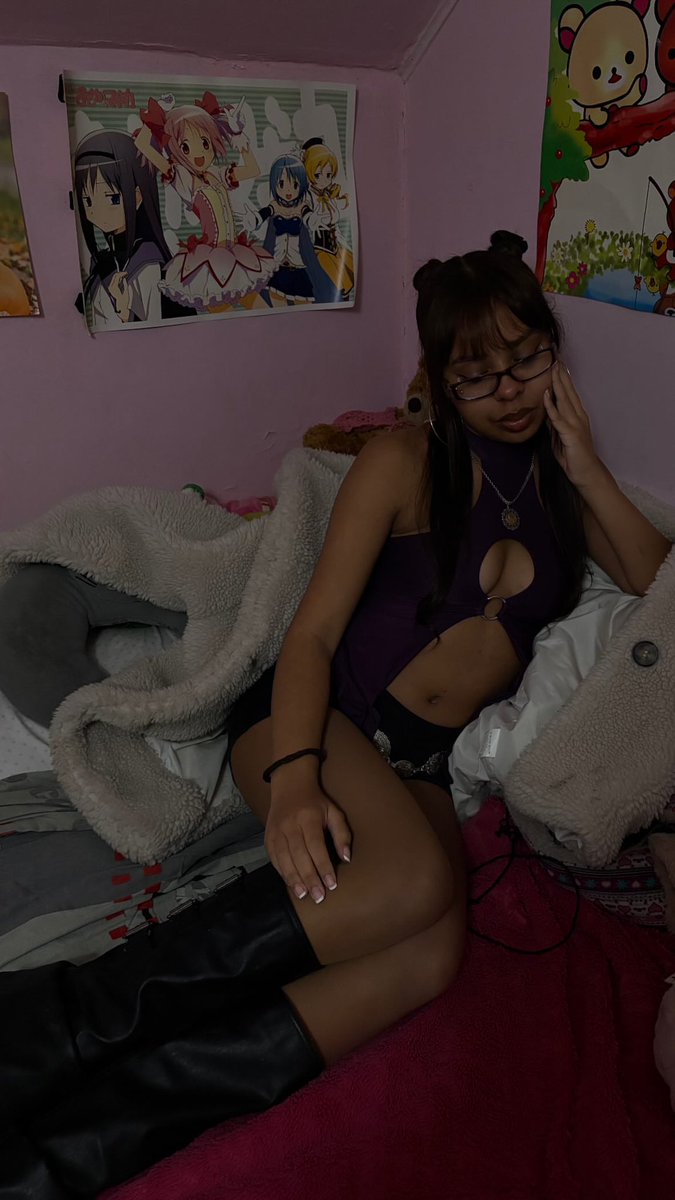 starrix221's tweet photo. It’s time to give more of my irls for u, just like in my other posts send the pic of your favourite to feed you. If the post have a lot of likes or coments I can post more https://t.co/RYlNoLUw7E