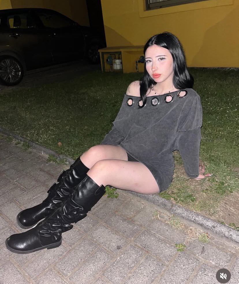 starrix221's tweet photo. It’s time to give more of my irls for u, just like in my other posts send the pic of your favourite to feed you. If the post have a lot of likes or coments I can post more https://t.co/RYlNoLUw7E