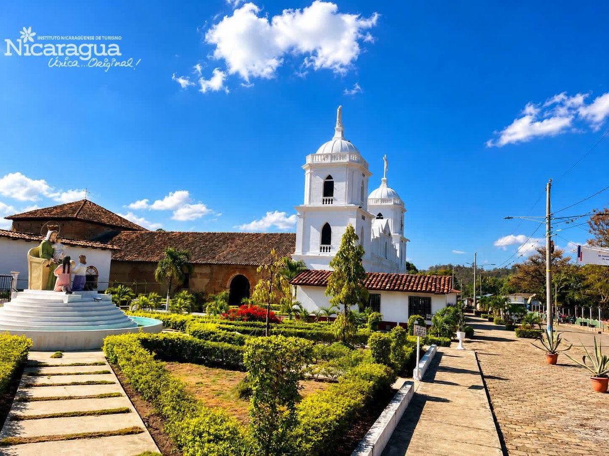 letsknownic's tweet photo. ✨ Ciudad Antigua y el majestuoso Santuario Señor de los Milagros ⛪🤍

Un rincón lleno de historia, fe y tradición, donde cada calle y cada paisaje reflejan la esencia colonial de Nicaragua. 🇳🇮✨ 

#ConozcamosNicaragua https://t.co/jXLAxaEZSW