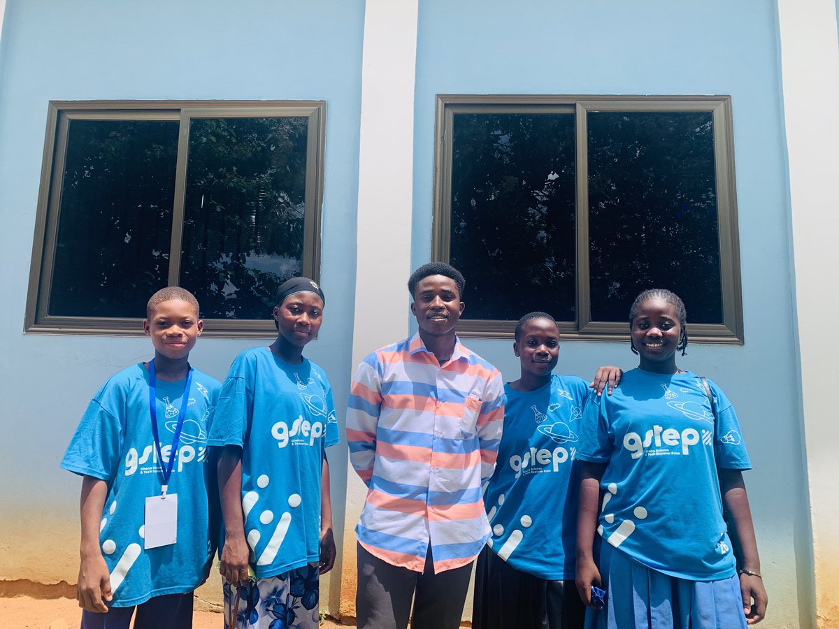 BiologyBri51873's tweet photo. @BiologyBri51873 team had an inspiring engagement with the Lead Facilitator of @P2P – Plastic Pioneers, where we shared ideas on sustainability, innovation, and  impact through our #Biopad project in the @GSTEP_GH . 🌱♻️

#GSTEP2026 #GSTEPChallenge #GSTEP #STEMwithoutBorders https://t.co/ilhth7MbrY