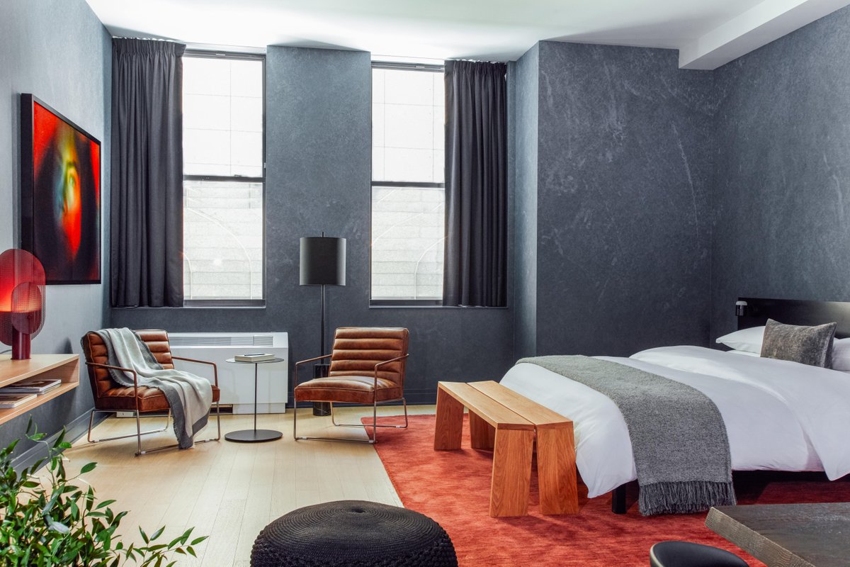 Tribeca's tweet photo. There’s no better backdrop for your #Tribeca25th stories than the 67-story art deco skyscraper, once the tallest building in Lower Manhattan, and now home to Mint House. Hit the rooftop, or chill and order in after a screening. Click the link to book now: https://t.co/lerxHOra1I https://t.co/SVsWoDlk0H