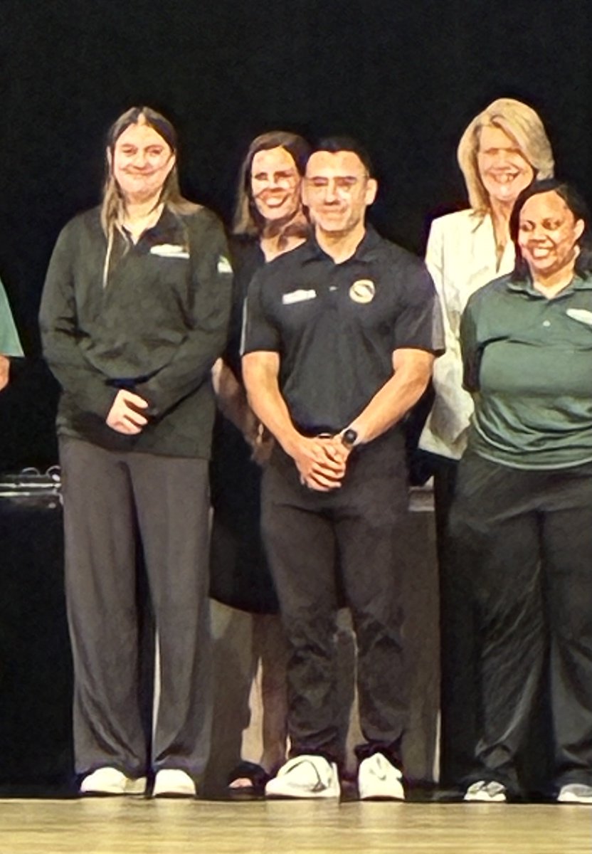 SpringWoodsHigh's tweet photo. Spring Woods Congratulates our Athletic Trainers for their outstanding work!  Thank you for your hardwork and dedication to keeping our student athletes healthy!  #TigerPRIDE https://t.co/6jylFn08Ip