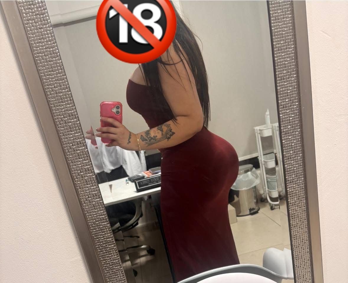 fckm12345's tweet photo. Esa, porque me gusta mi pelo. 🫦 https://t.co/1XqA9ORI0V