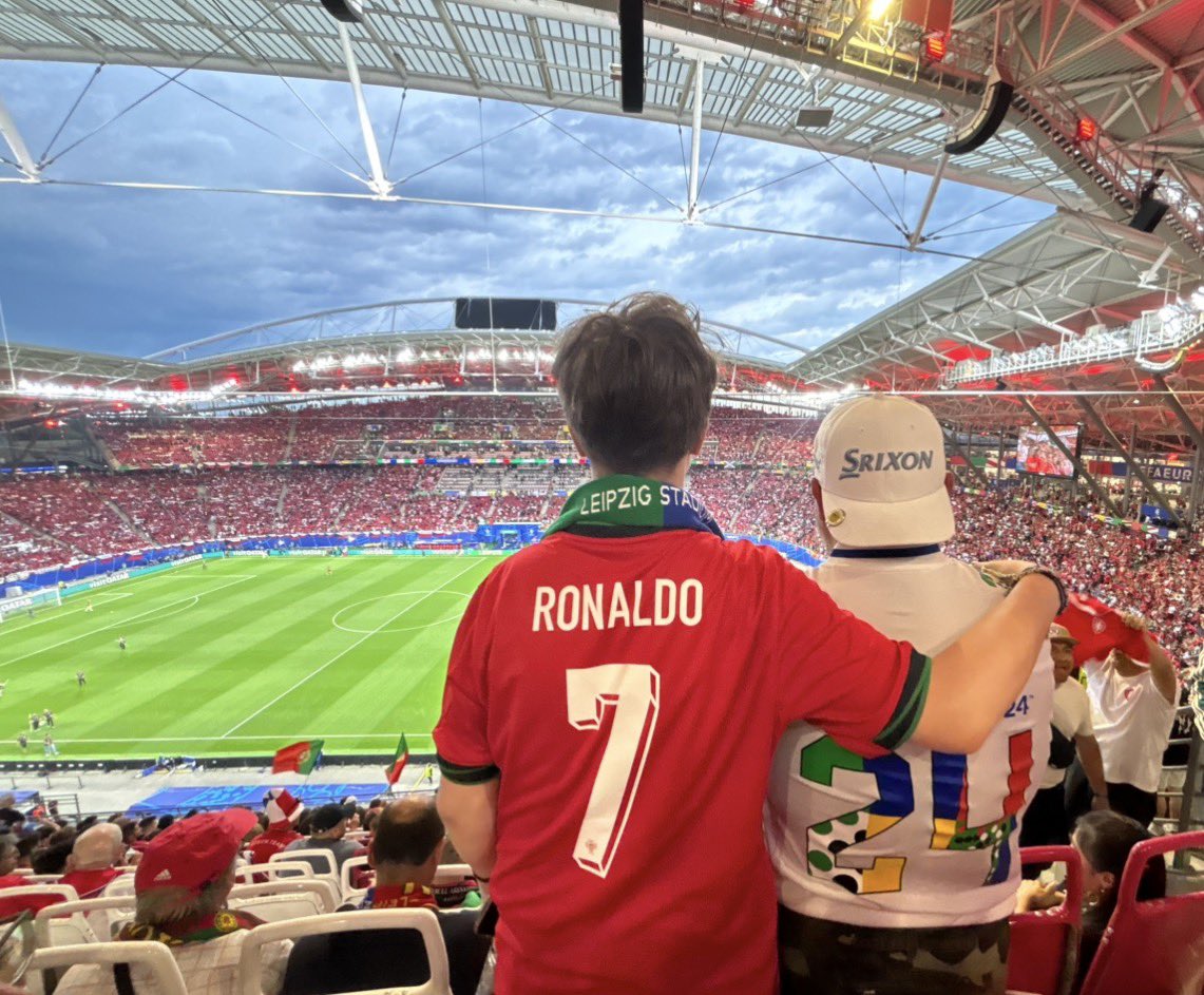 Macadan13's tweet photo. @HisenseSports Nothing beats football nights with my dad ⚽❤️
Our match day setup is all about passion, memories, and cheering  together. This is what being #ReadyWithHisense means to us. https://t.co/6ZJVruMajf