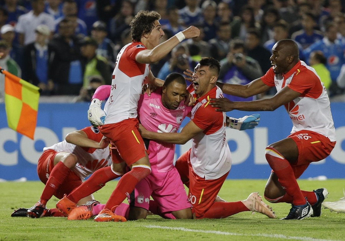 GolesDoSantaFe's tweet photo. @MillosFCoficial SIGAN DESPRESTIGIANDO LA COPA QUE NUNCA TENDRAN https://t.co/49hYsuaXIL