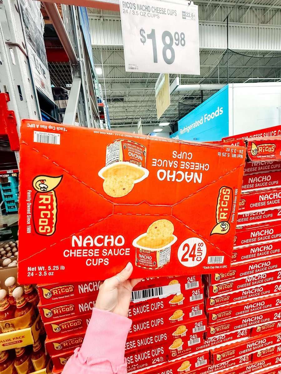 frank_ruby's tweet photo. @SamsClub will I ever be able to get these cheese cups in my local Pennsylvania store? https://t.co/gdrq42LaxS